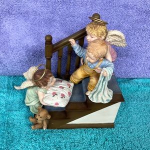 Beautiful DEMDACO Prayers & Promises “Safe in the Arms of Love” figurine.